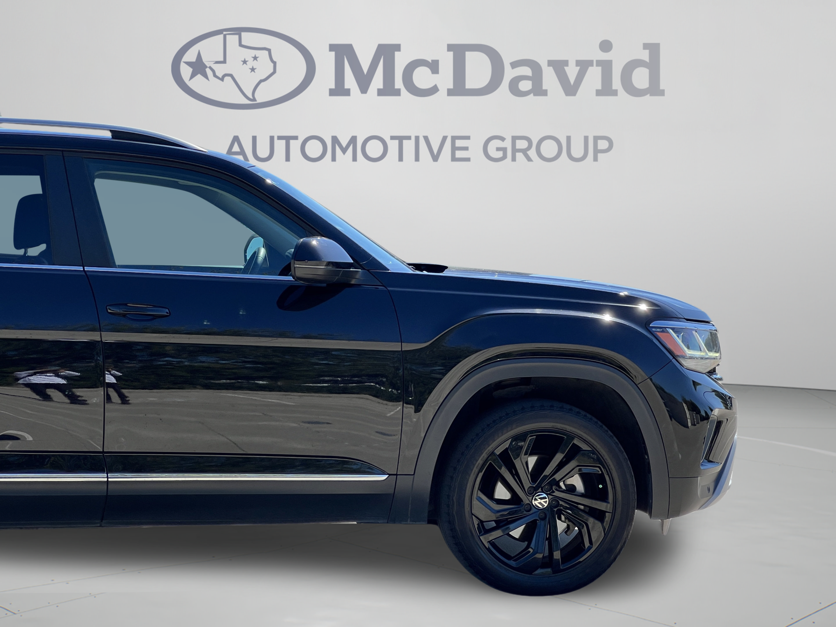 Used 2021 Volkswagen Atlas SEL FWD image 33