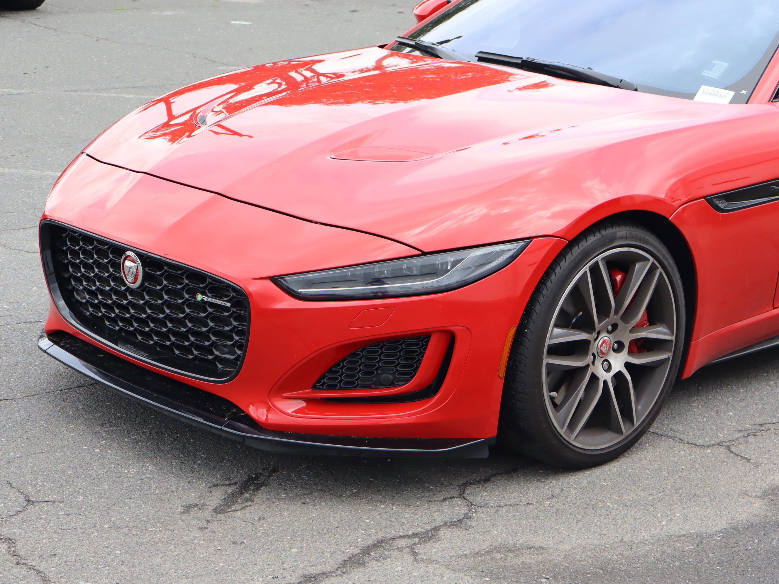 Used 2023 Jaguar F-TYPE R-Dynamic AWD/4WD image 17