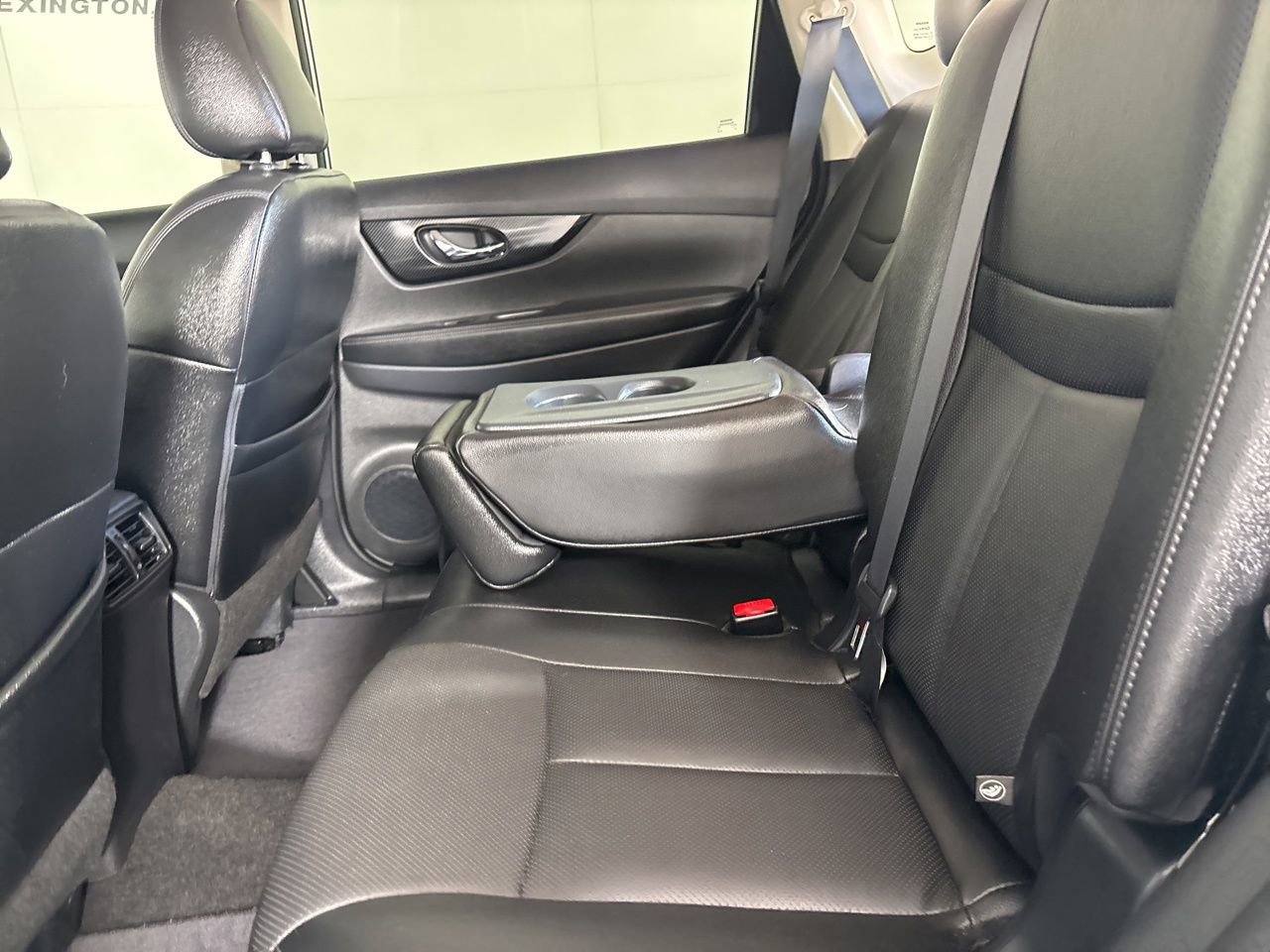 Used 2017 Nissan Rogue SL w/ SL Premium Package image 25
