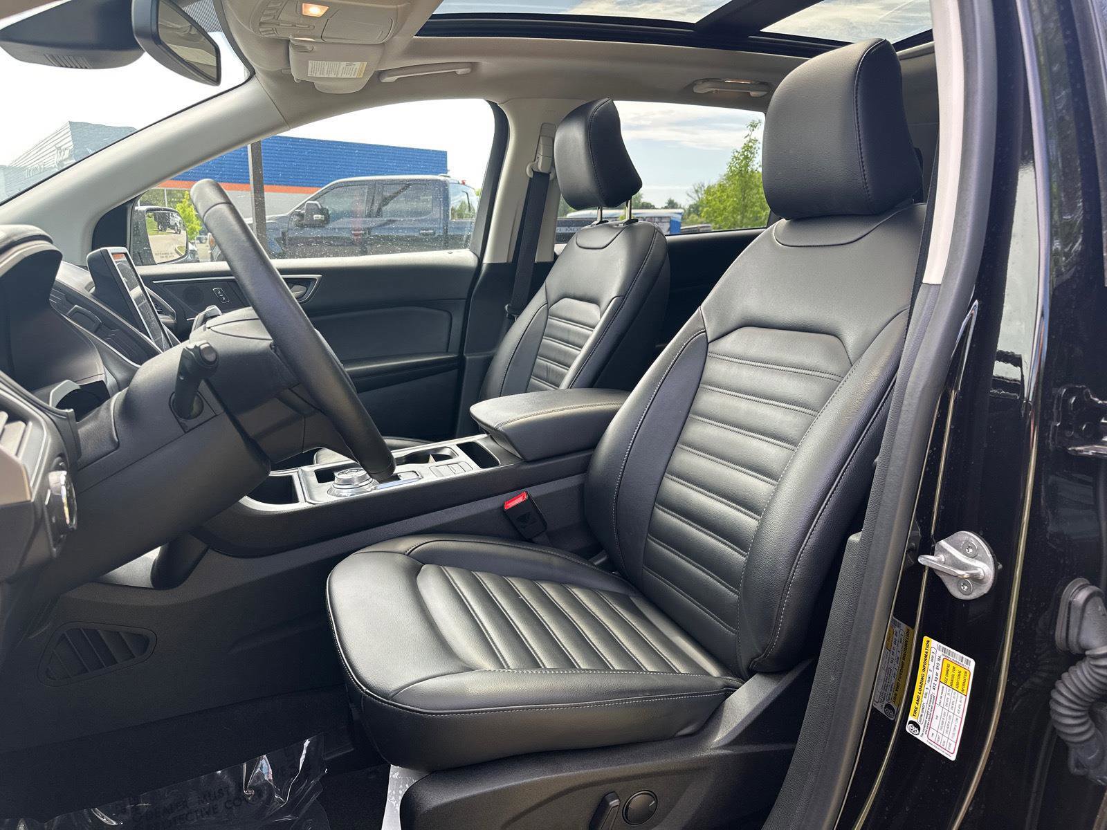 Used 2022 Ford Edge SEL w/ Convenience Package AWD/4WD image 6