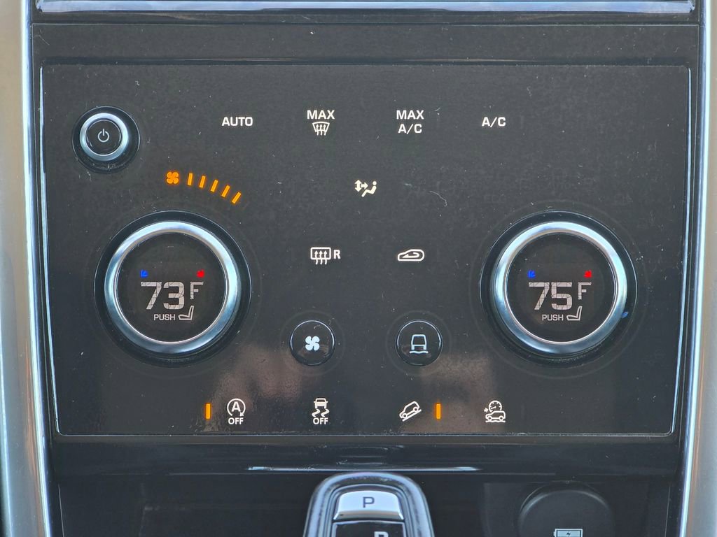 Used 2020 Land Rover Discovery Sport image 15