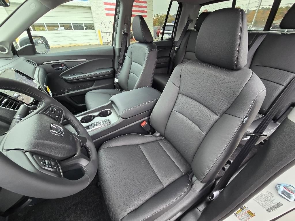 New 2025 Honda Ridgeline RTL image 15