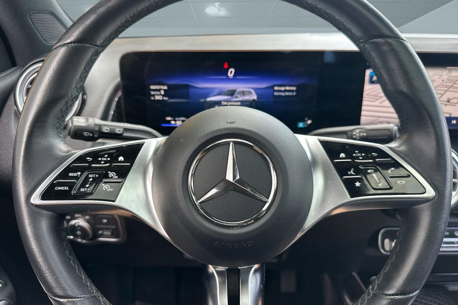 Certified 2024 Mercedes-Benz EQB 300 4MATIC image 18