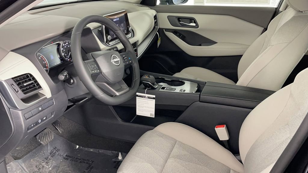 New 2025 Nissan Rogue SV image 11