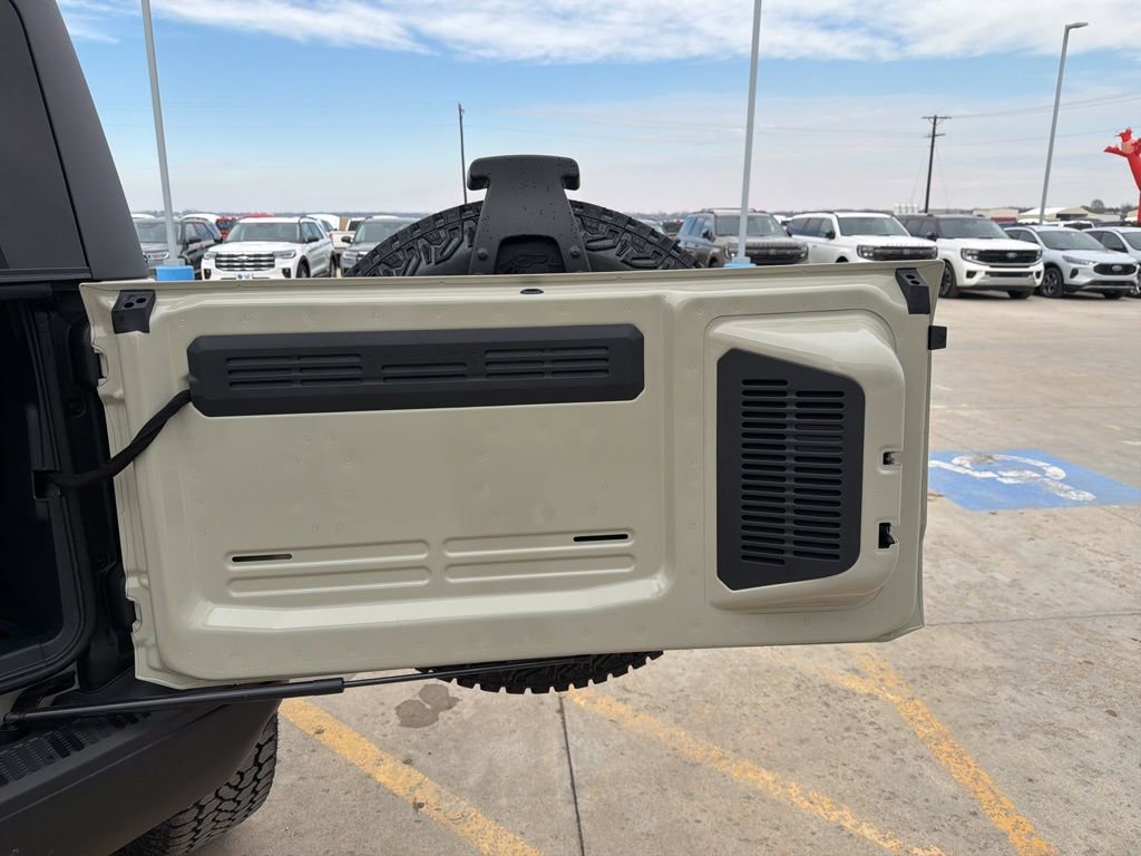 New 2026 Ford Bronco Big Bend w/ Black Diamond Package image 24