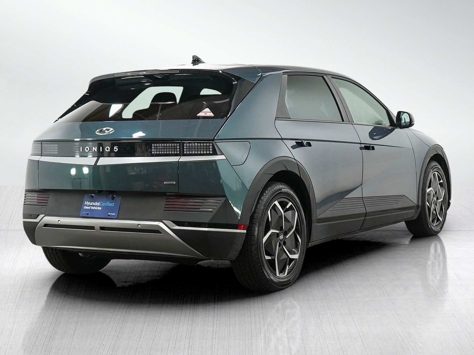 Certified 2024 Hyundai Ioniq 5 SEL AWD/4WD image 5