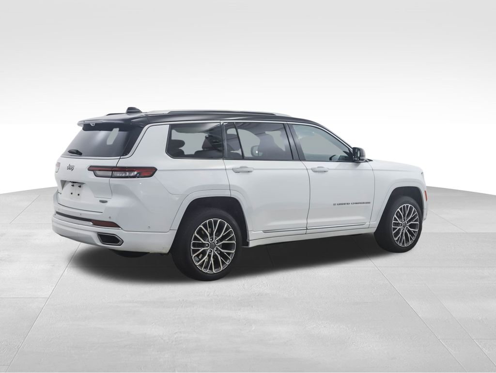 Used 2023 Jeep Grand Cherokee L Summit image 5