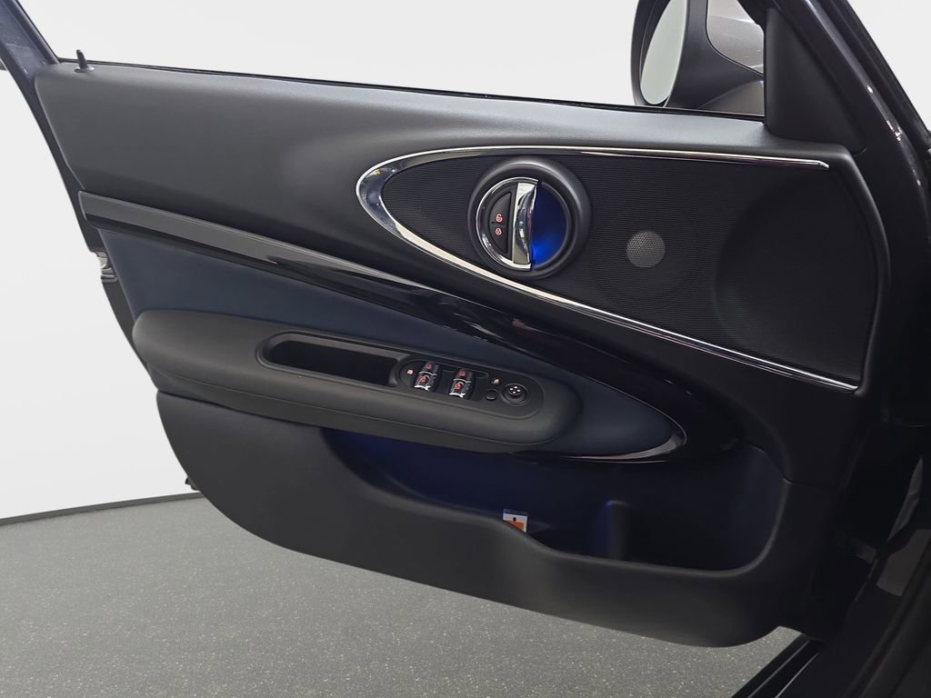 Used 2017 MINI Cooper Clubman S image 26