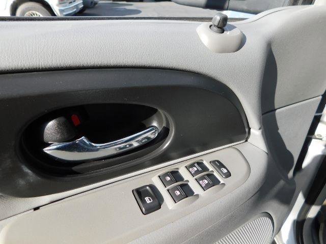 Used 2008 GMC Envoy SLE image 11