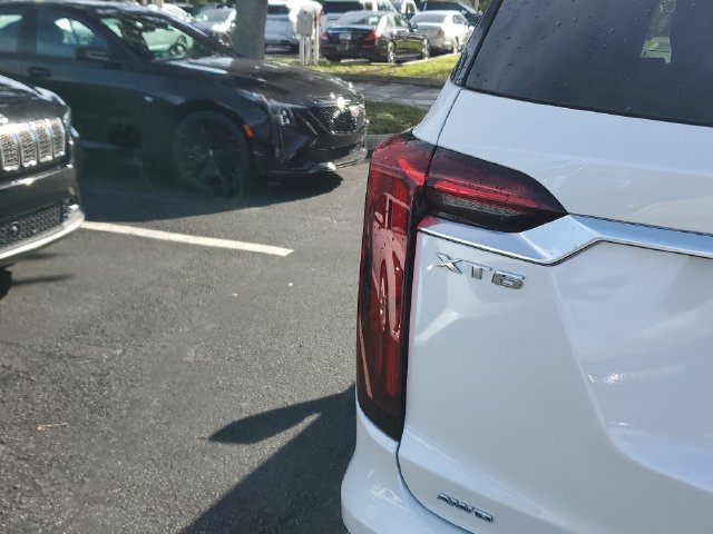 Certified 2022 Cadillac XT6 Premium Luxury w/ Technology Package AWD/4WD image 28