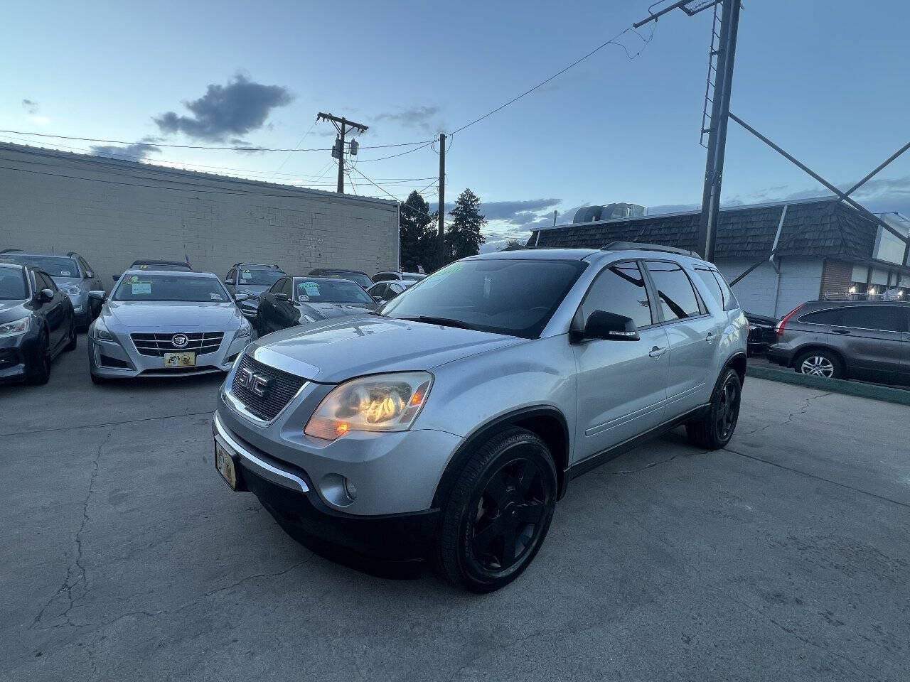 Used 2012 GMC Acadia SLT AWD/4WD image 1