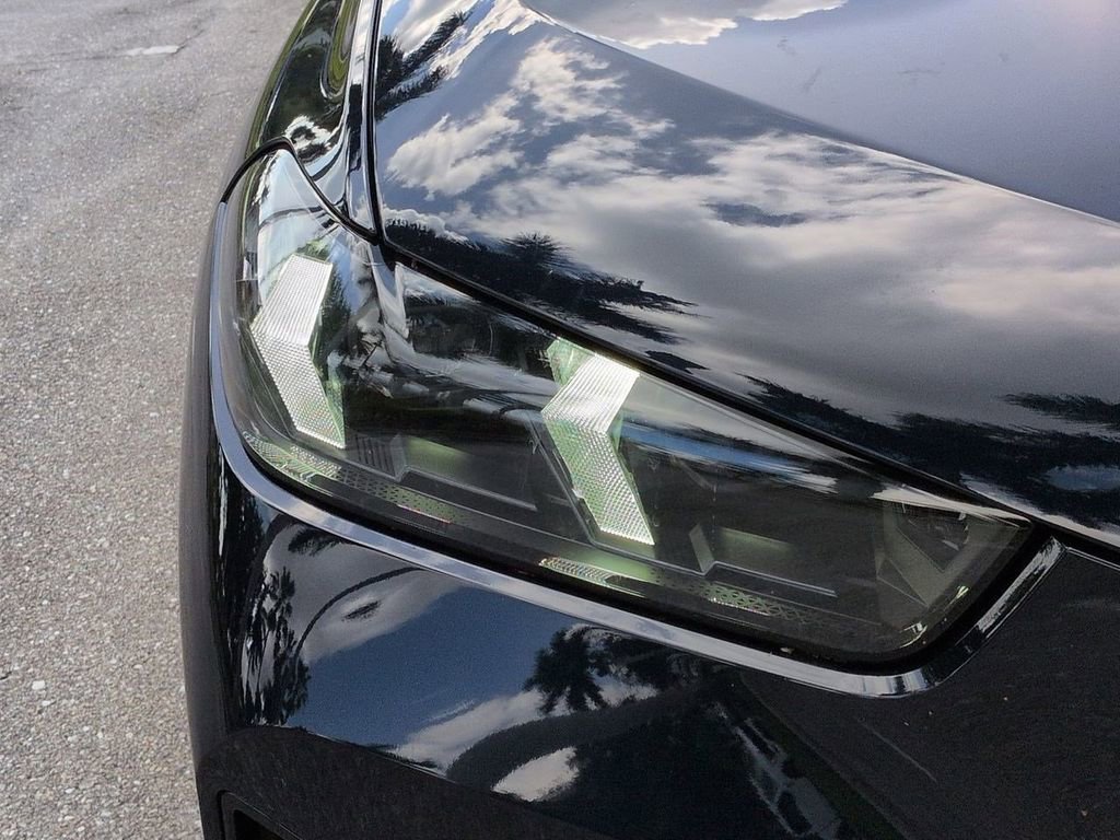 New 2026 BMW X5 sDrive40i w/ M Sport Package image 10