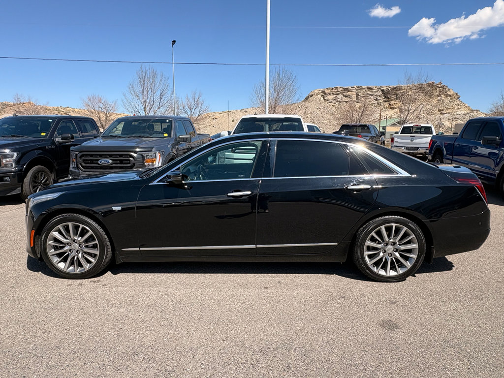 Used 2018 Cadillac CT6 Luxury AWD/4WD image 2