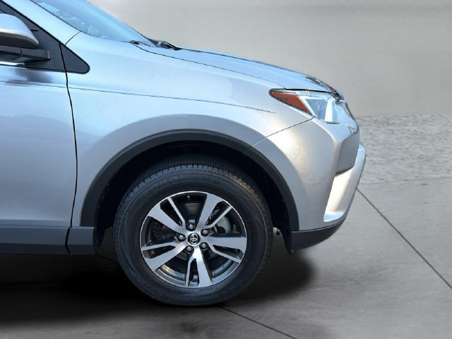 Used 2018 Toyota RAV4 XLE w/ Plus Extra Value Package AWD/4WD image 31