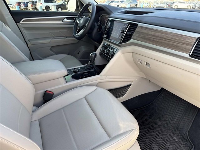 Used 2022 Volkswagen Atlas SEL image 16