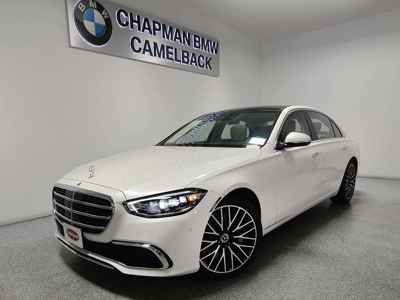 Used 2022 Mercedes-Benz S 500 4MATIC image 1