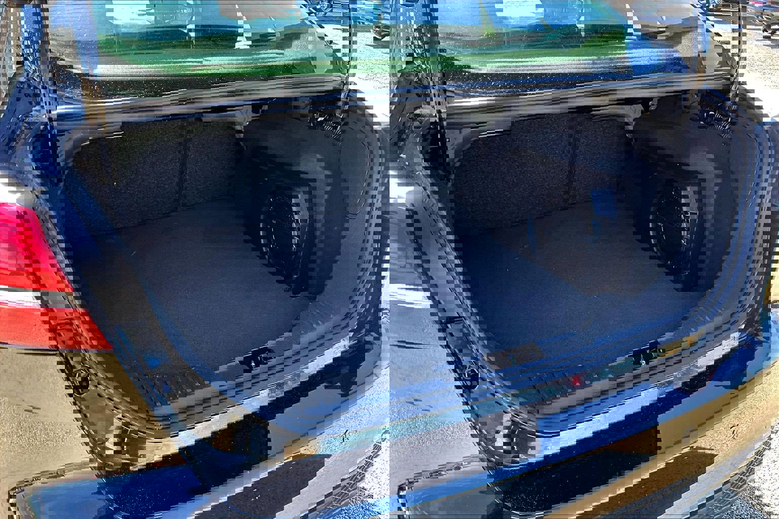 Used 2018 Ford Focus SEL image 19