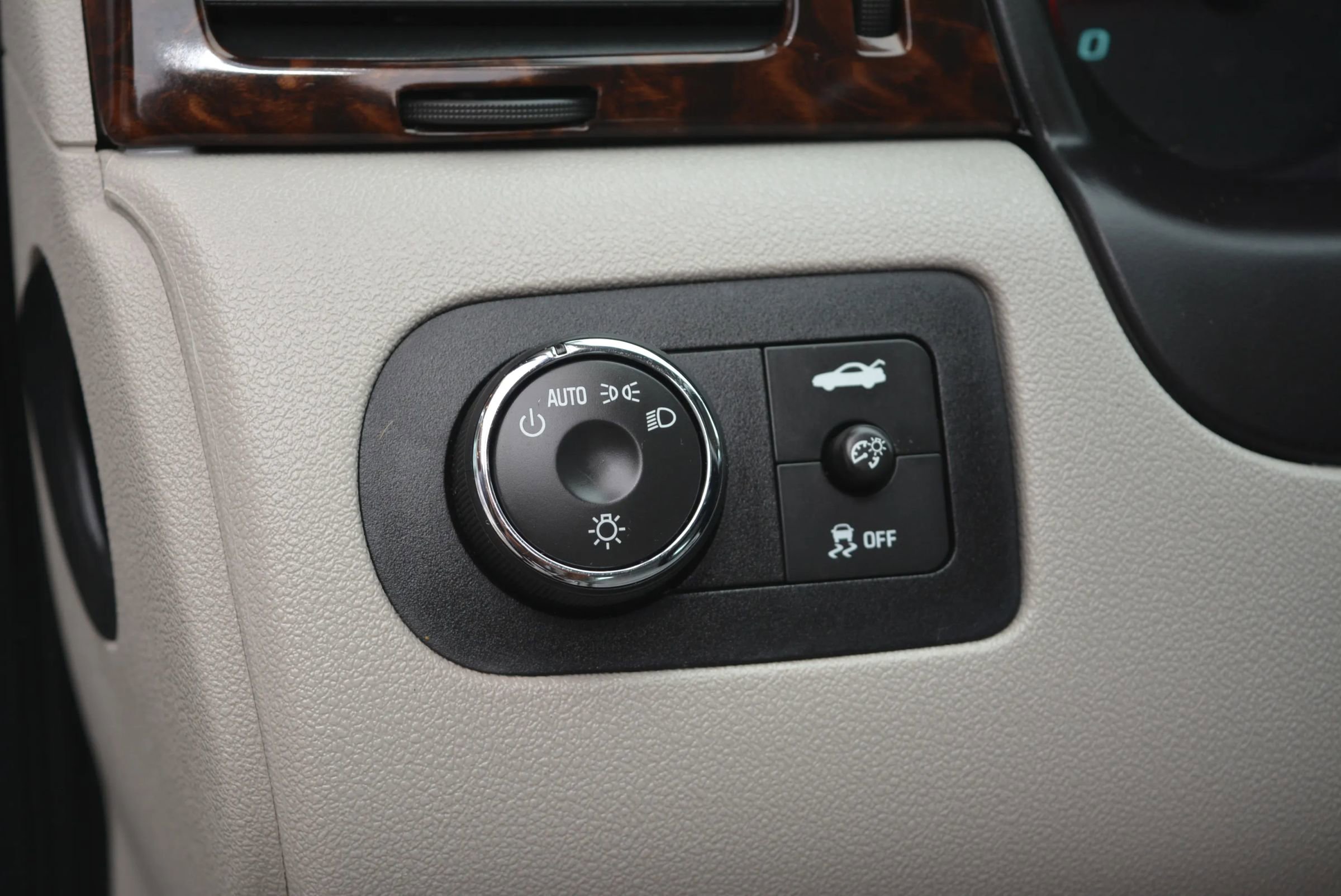 Used 2014 Chevrolet Impala Limited LS image 19