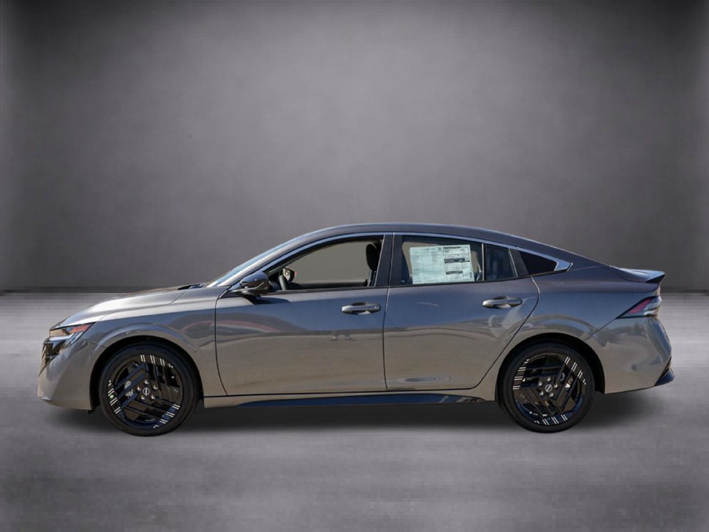 New 2027 Nissan Sentra SR FWD image 8