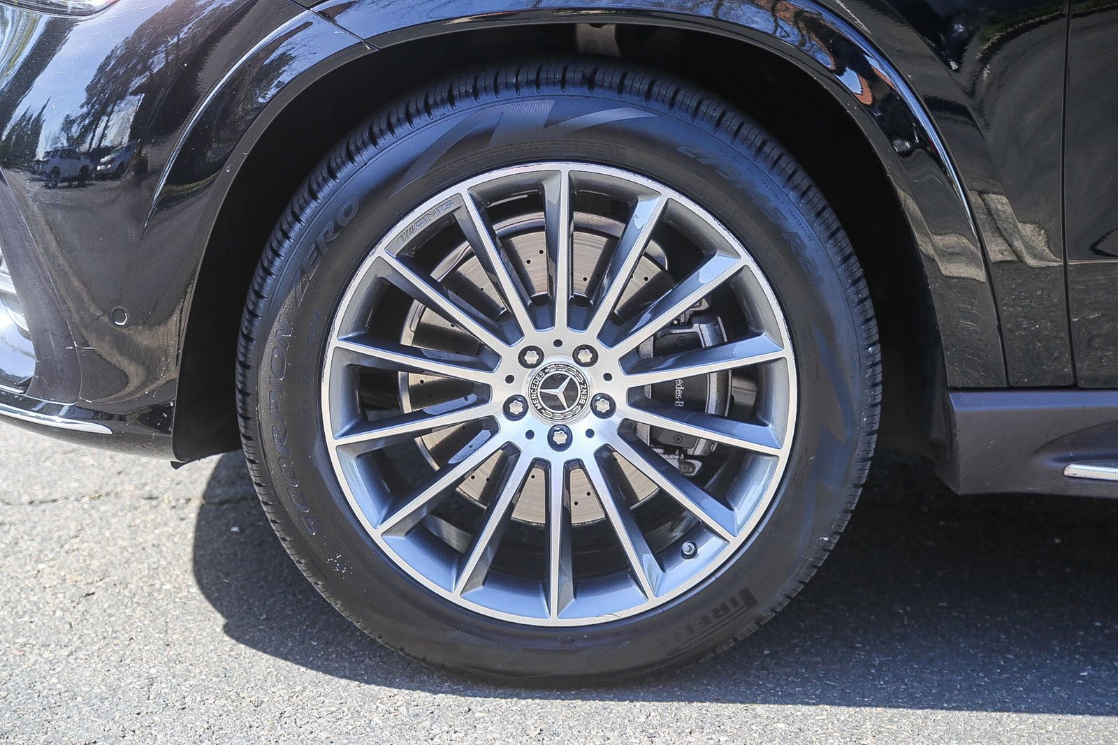 Certified 2024 Mercedes-Benz GLE 450 4MATIC image 9