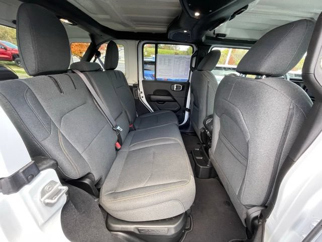 Used 2024 Jeep Wrangler Unlimited Sahara AWD/4WD image 38