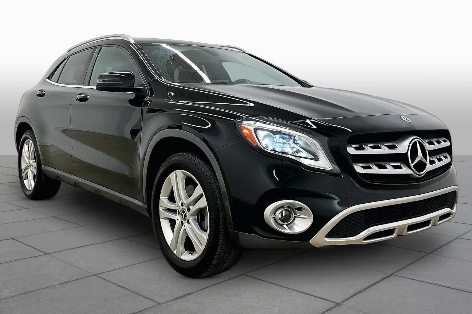 Used 2020 Mercedes-Benz GLA 250 w/ Premium Package image 3