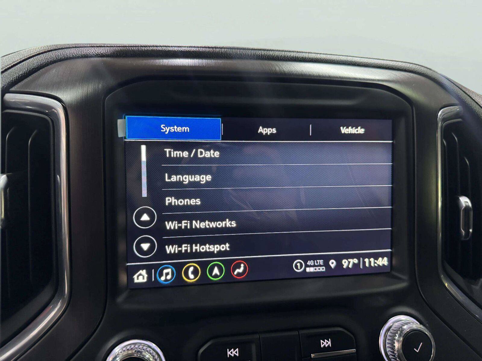 Used 2021 GMC Sierra 1500 AT4 w/ AT4 Premium Package AWD/4WD image 32