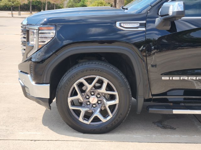 Used 2022 GMC Sierra 1500 SLT AWD/4WD image 9