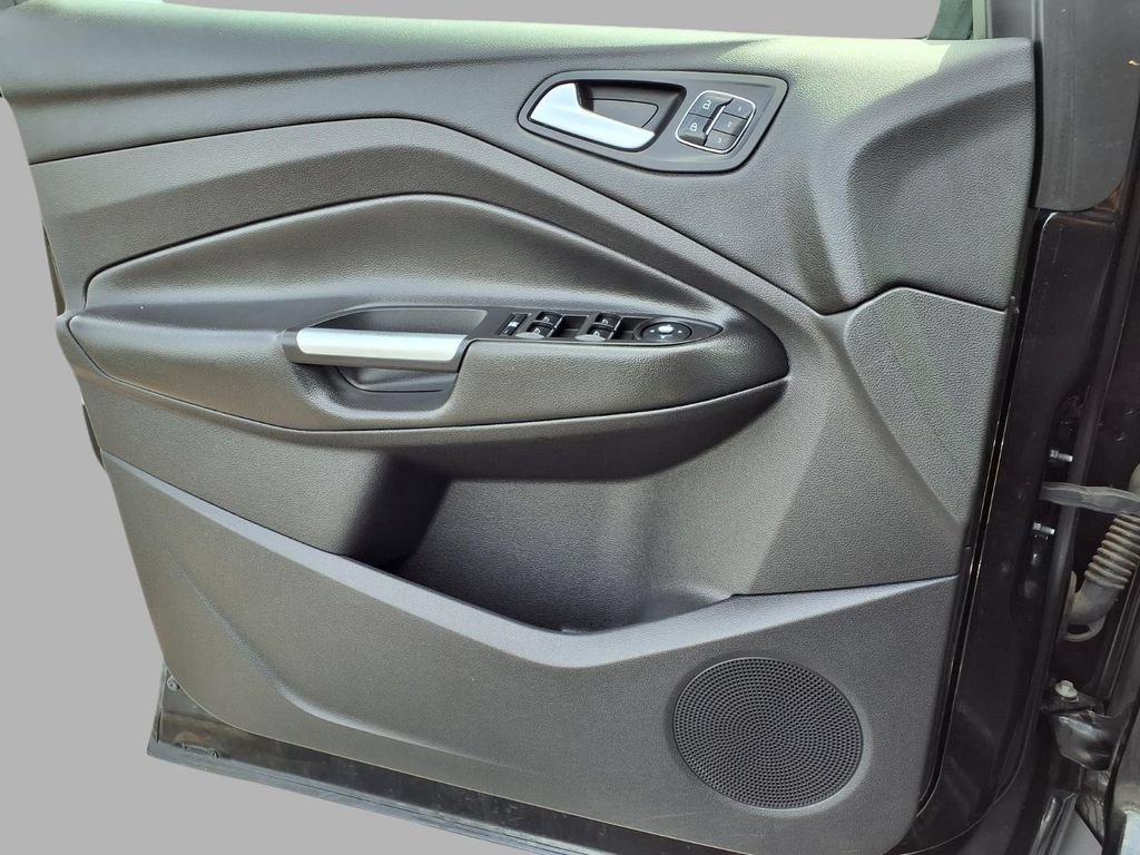 Used 2015 Ford Escape Titanium AWD/4WD image 18