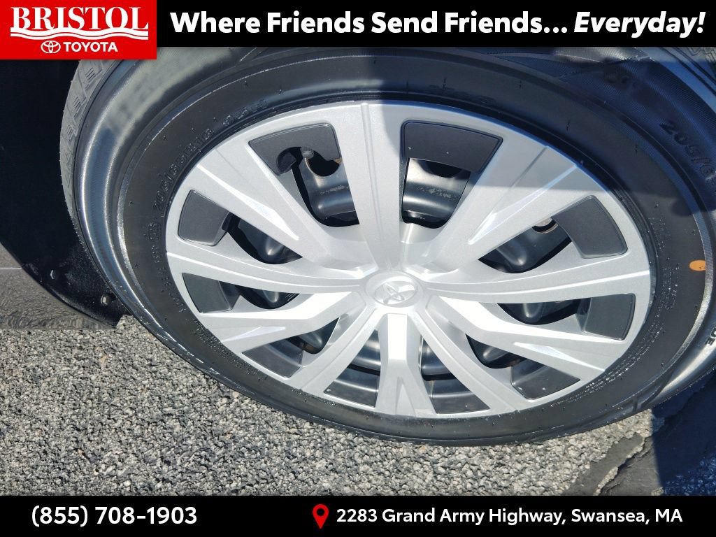 Used 2018 Toyota Camry LE w/ Audio Package FWD image 12
