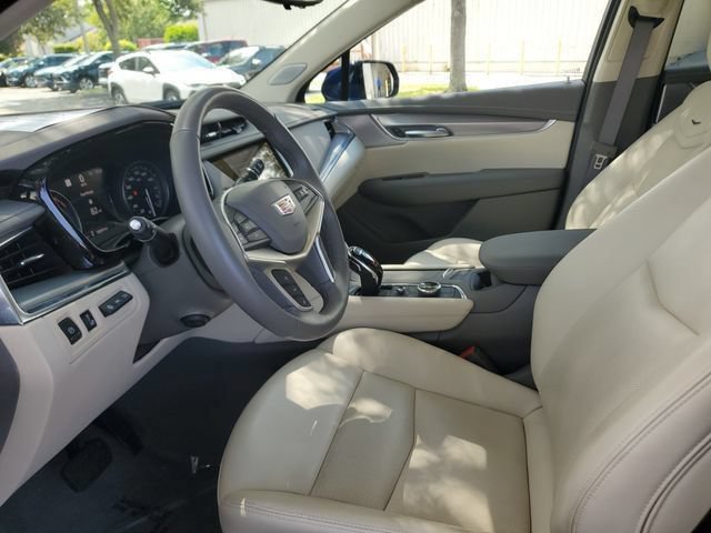 Certified 2024 Cadillac XT5 Premium Luxury w/ Technology Package FWD image 22
