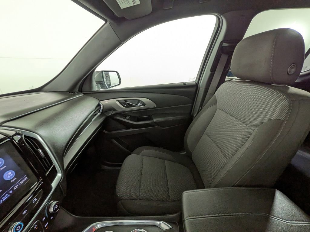 Certified 2023 Chevrolet Traverse LT image 30