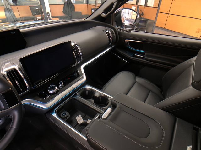 New 2026 Ford Expedition Platinum AWD/4WD image 18