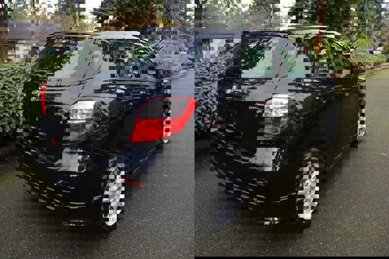 Used 2009 Toyota Matrix S image 3