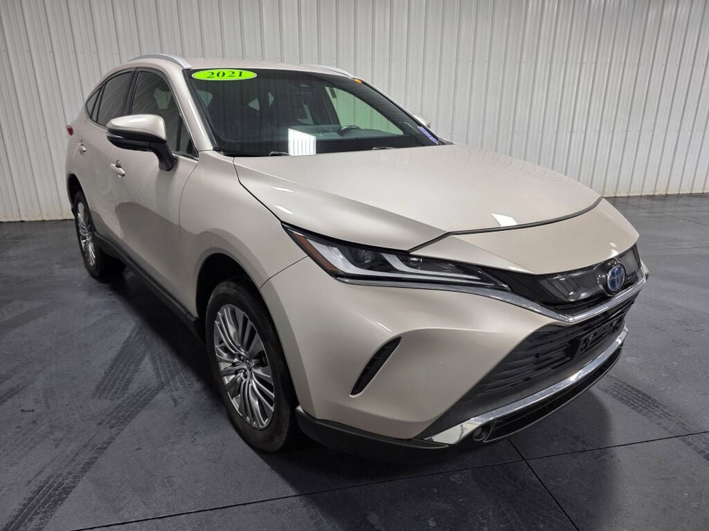 Used 2021 Toyota Venza Limited AWD/4WD image 2