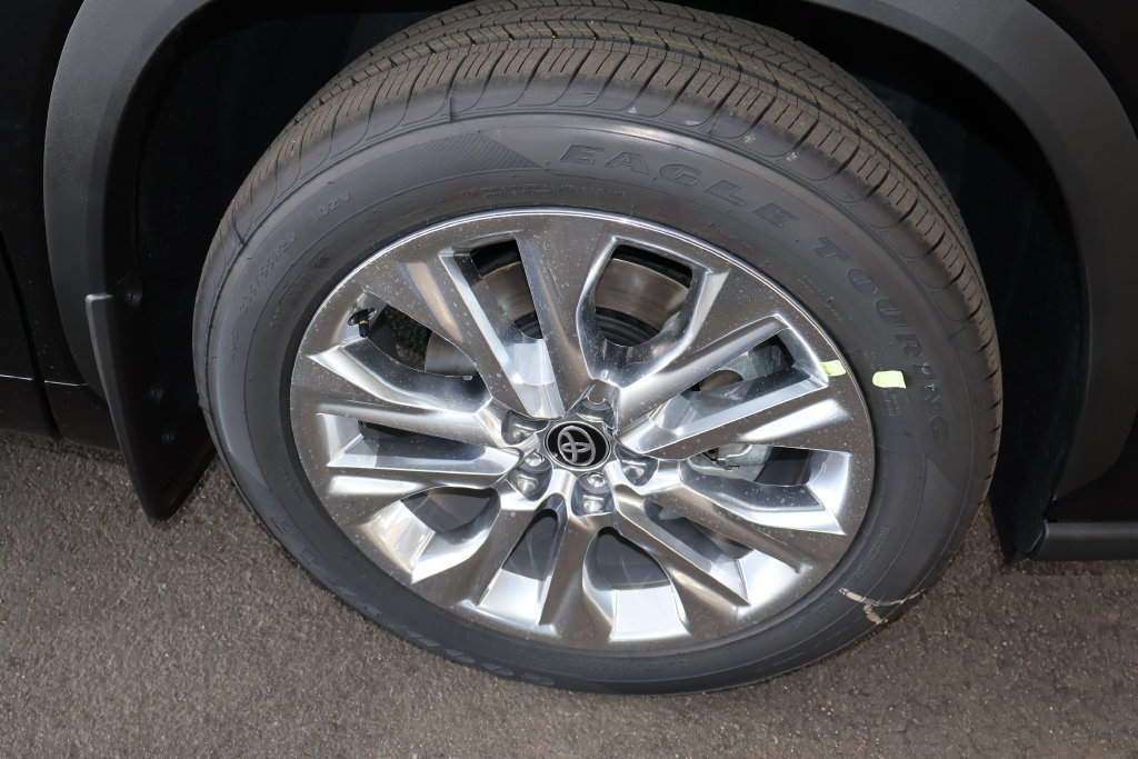 New 2026 Toyota Highlander Limited AWD/4WD image 66