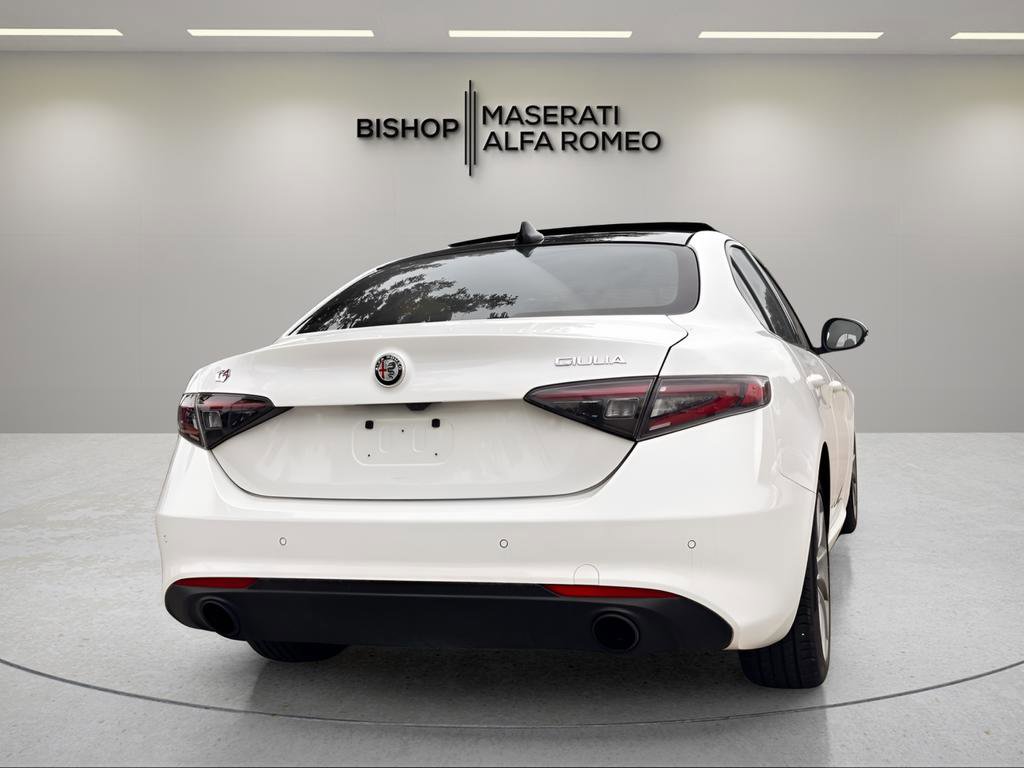 Used 2024 Alfa Romeo Giulia Ti image 5