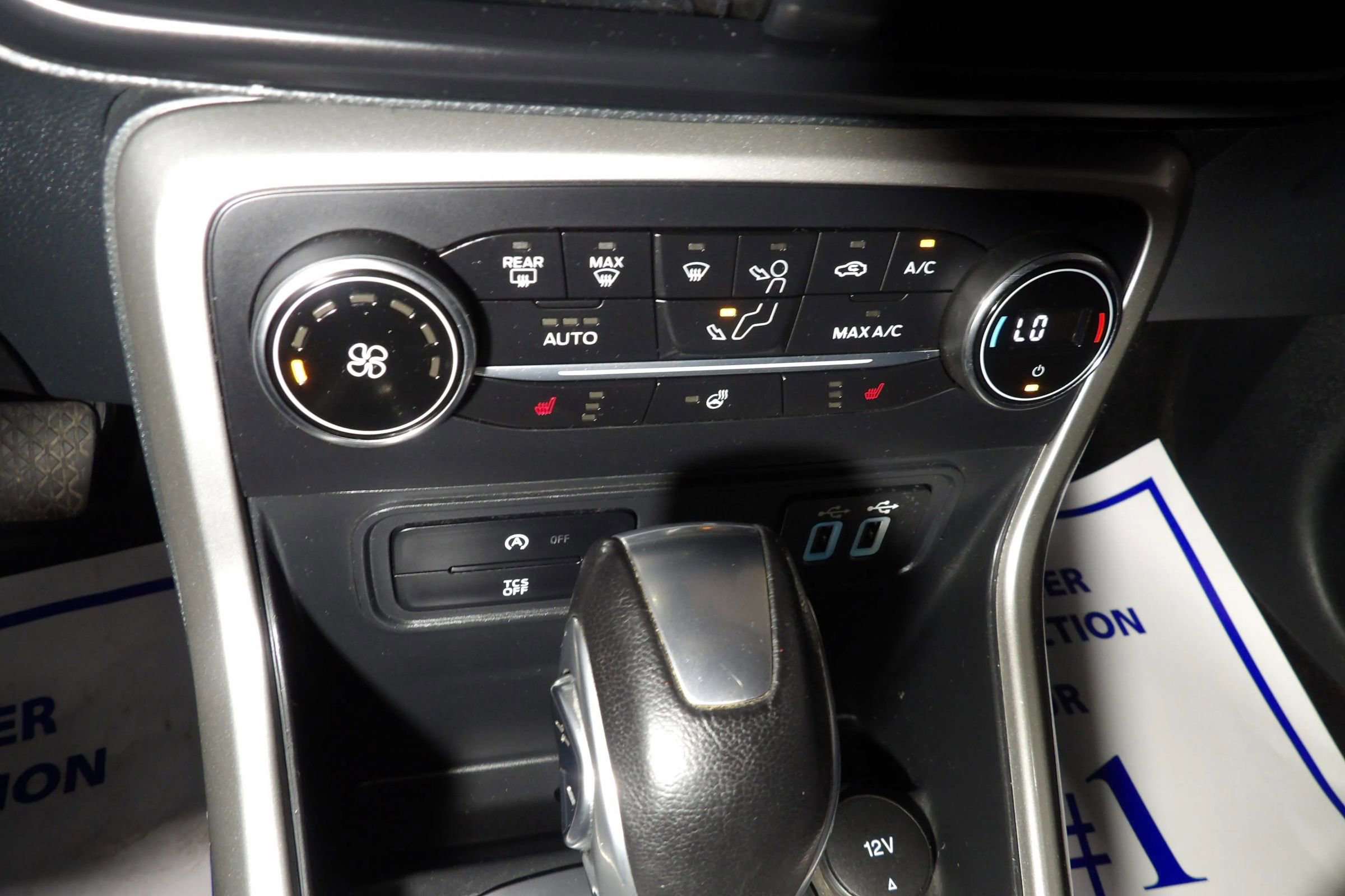 Used 2020 Ford EcoSport Titanium image 13