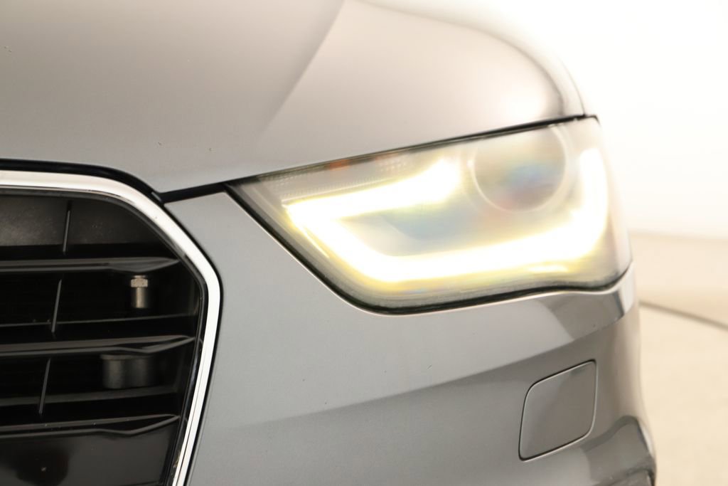 Used 2016 Audi A4 2.0T Premium w/ Convenience Plus Package image 34