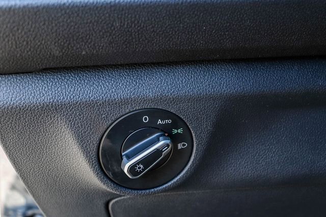 Used 2024 Volkswagen Jetta SE image 25