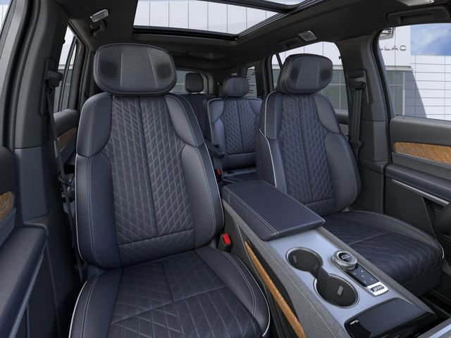 New 2026 Cadillac Vistiq Premium Luxury image 16
