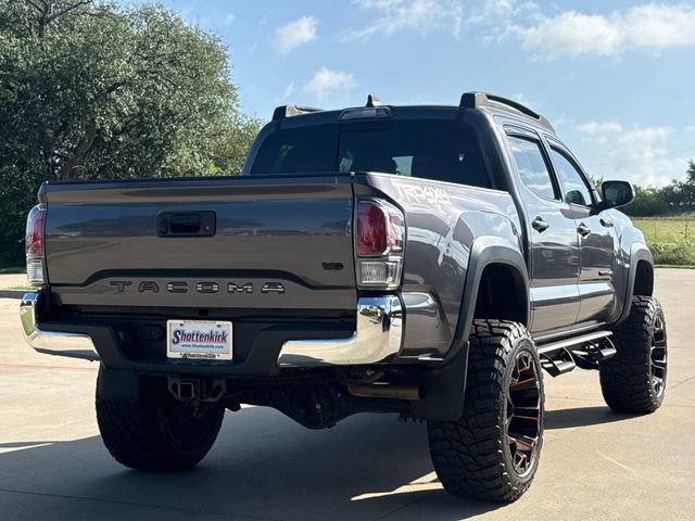 Used 2022 Toyota Tacoma TRD Off-Road AWD/4WD image 9