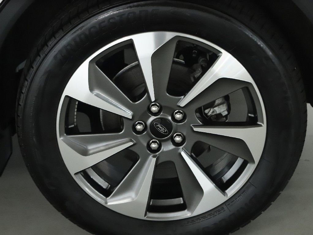 Used 2023 Ford Escape Platinum w/ Premium Technology Package AWD/4WD image 41