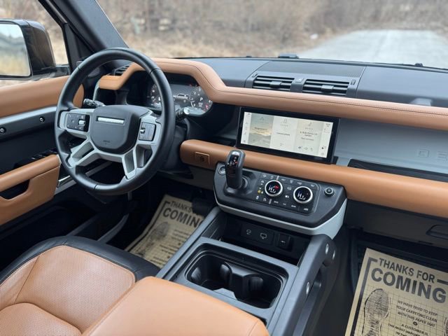 Used 2024 Land Rover Defender 110 X-Dynamic SE image 28
