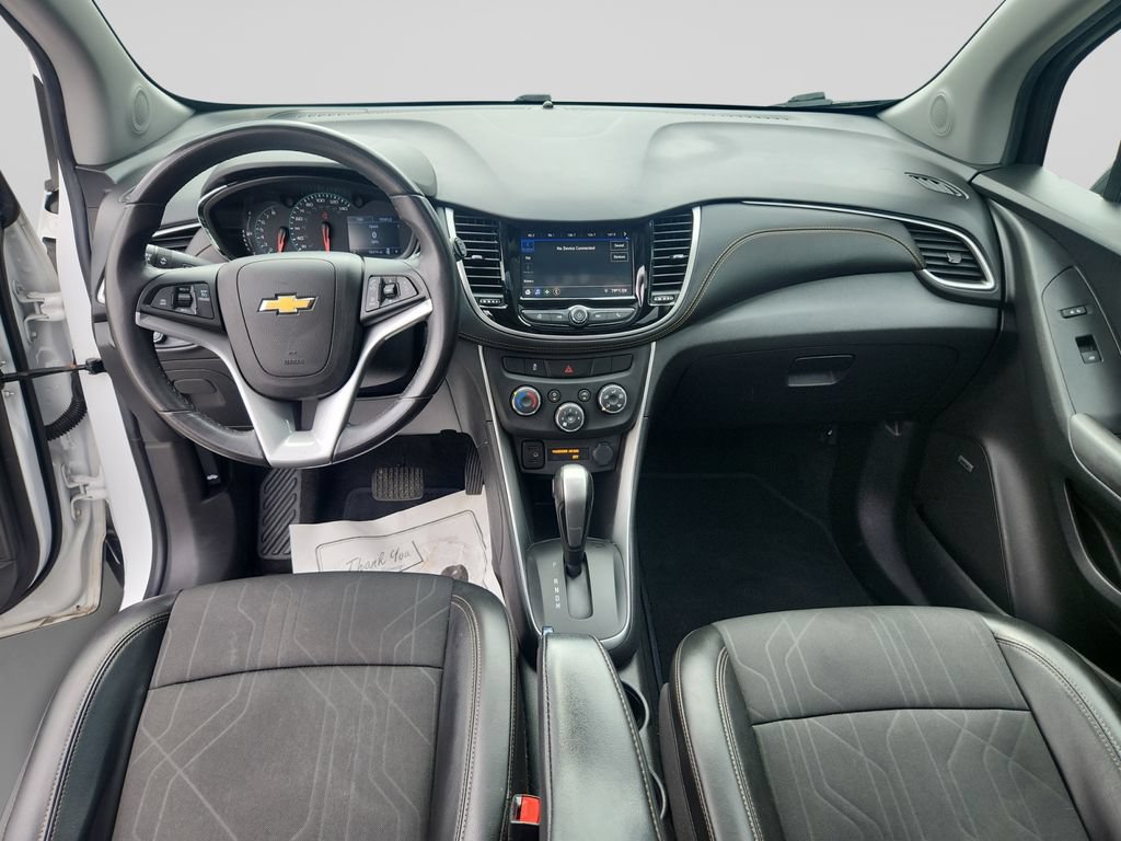 Used 2020 Chevrolet Trax LT w/ Sun & Sound Package AWD/4WD image 12
