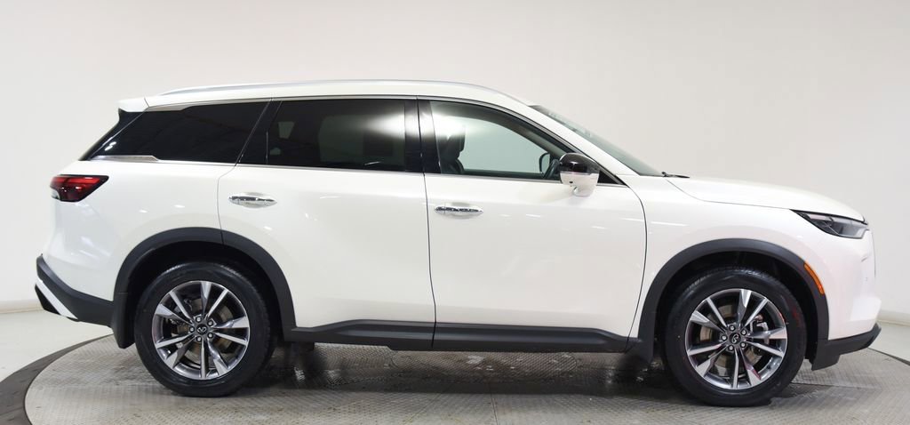 Used 2023 INFINITI QX60 Luxe w/ Cargo Package AWD/4WD image 12