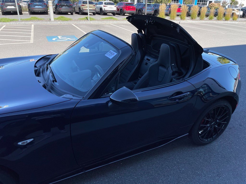 New 2026 MAZDA MX-5 Miata Club w/ Brembo/BBS/Recaro Package RWD image 9