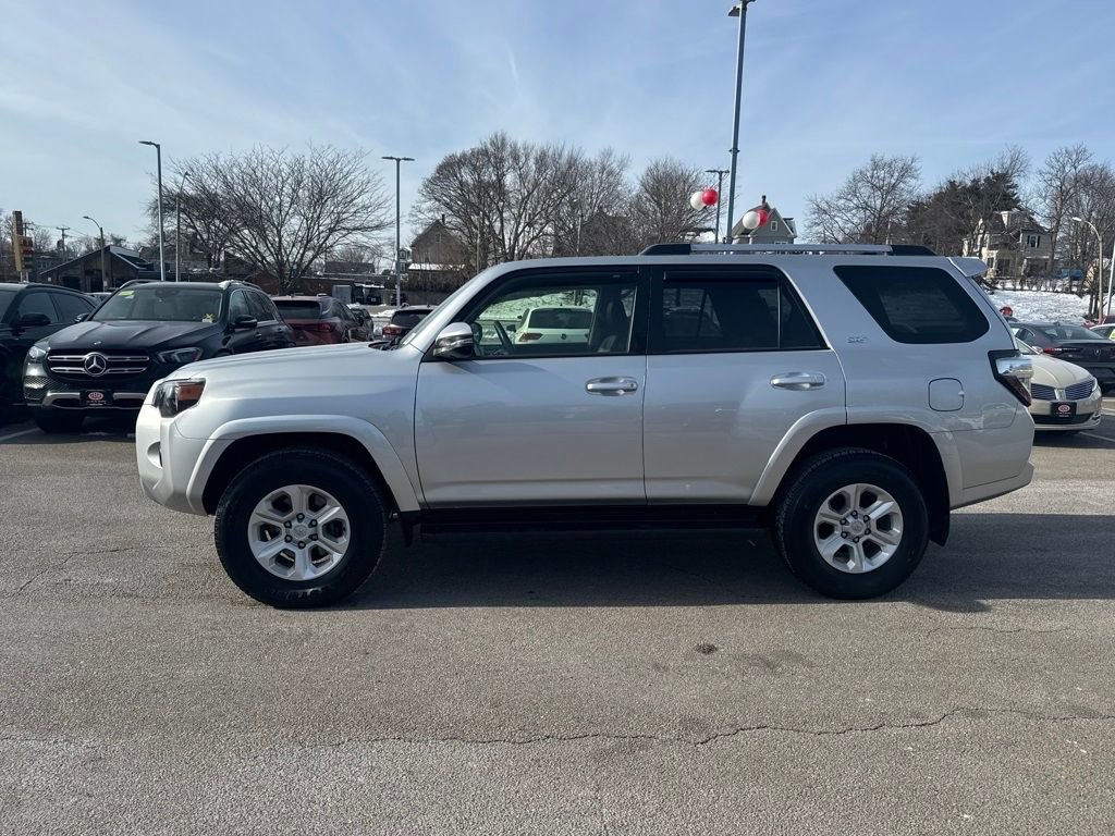 Used 2023 Toyota 4Runner SR5 Premium image 4