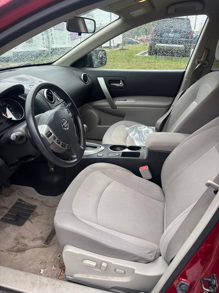 Used 2013 Nissan Rogue AWD image 24