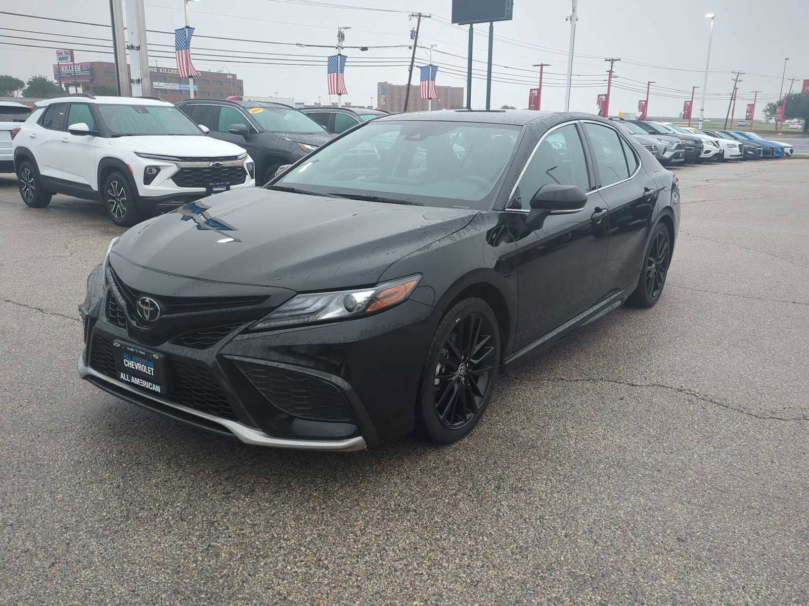 Used 2024 Toyota Camry XSE FWD image 4